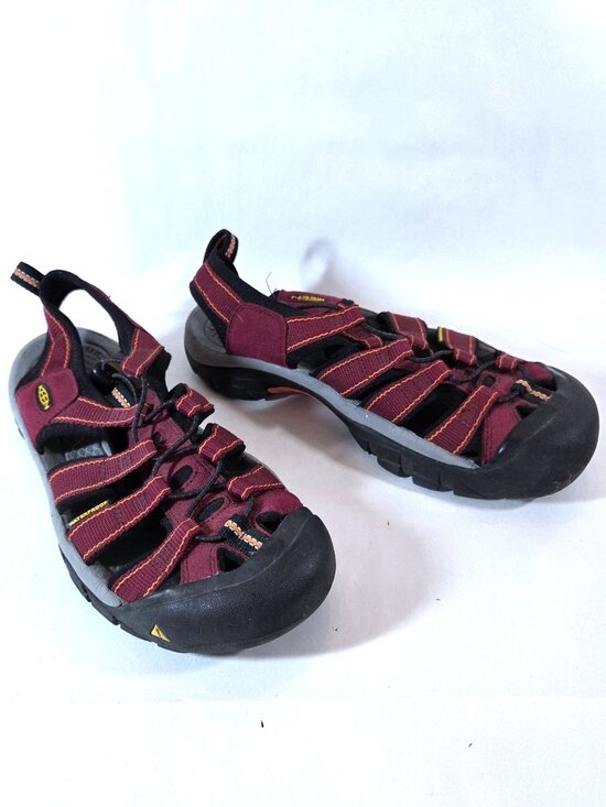 Keen Red & Orange Washable Sandals Size 7.5 - Picture 1 of 4